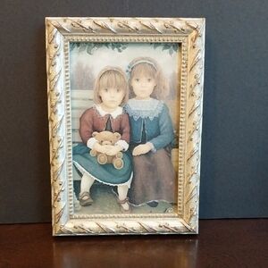 🤑🤑Vintage Framed Portrait of Two Girls